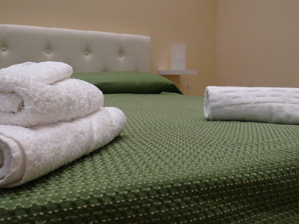 Montecarlo Palace Bed & Breakfast Palermo Ngoại thất bức ảnh