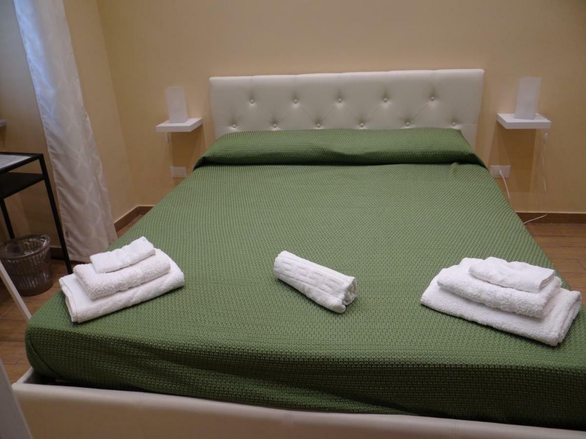 Montecarlo Palace Bed & Breakfast Palermo Ngoại thất bức ảnh
