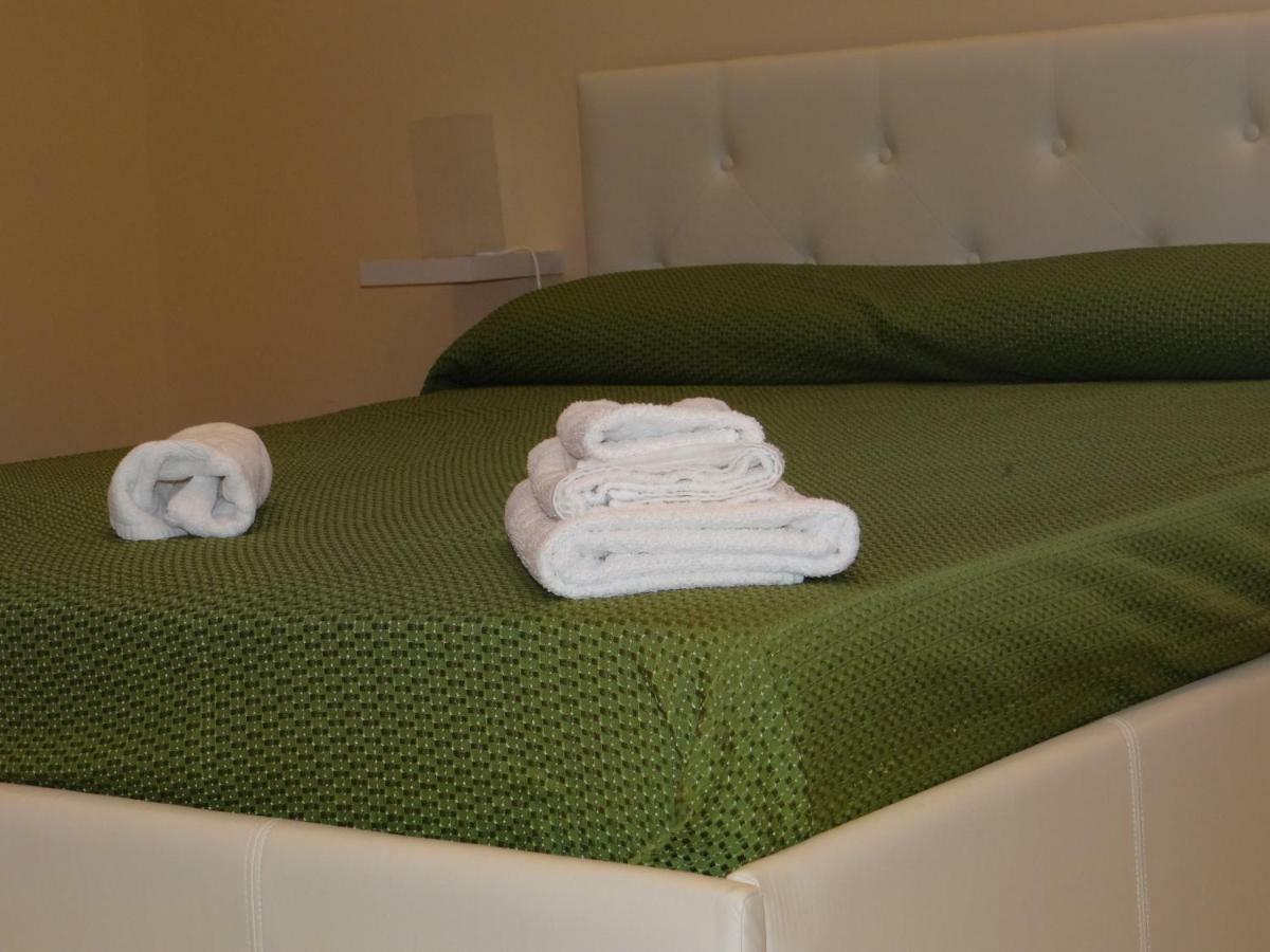 Montecarlo Palace Bed & Breakfast Palermo Ngoại thất bức ảnh