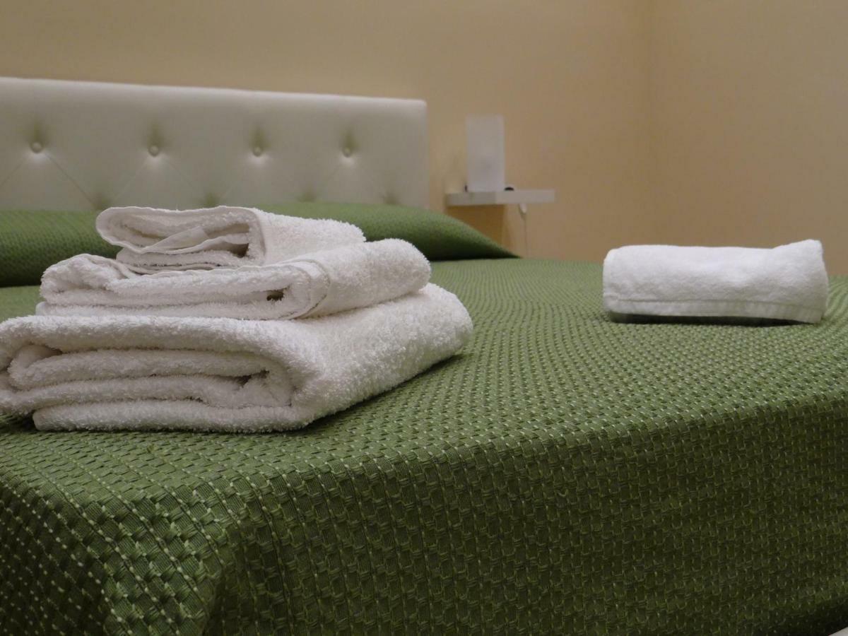 Montecarlo Palace Bed & Breakfast Palermo Ngoại thất bức ảnh